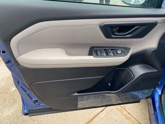 2026 Subaru Forester Premium - Photo 14
