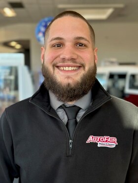 Staff member Mikey Valdes from ID_a5e91998f809