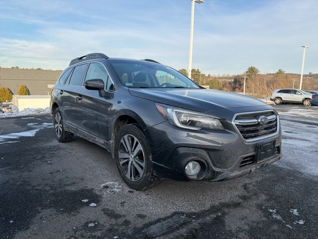 2019 Subaru Outback Limited's photo