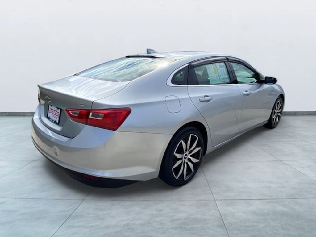 Used 2017 Chevrolet Malibu LT Sedan
