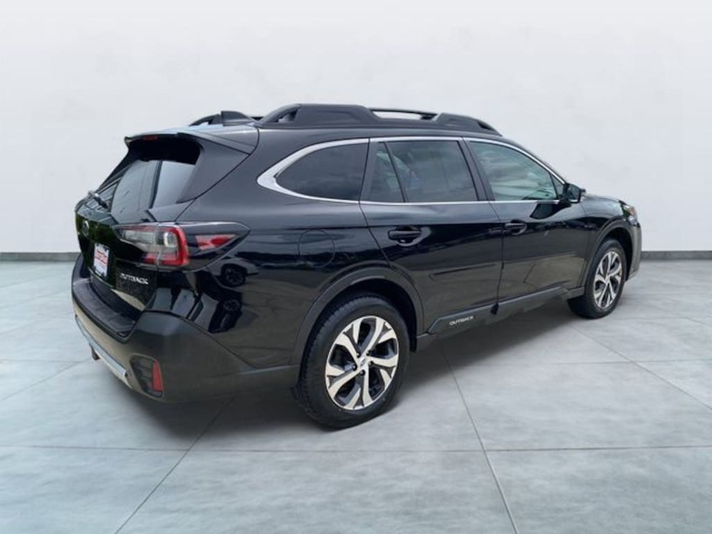 Used 2022 Subaru Outback Limited SUV