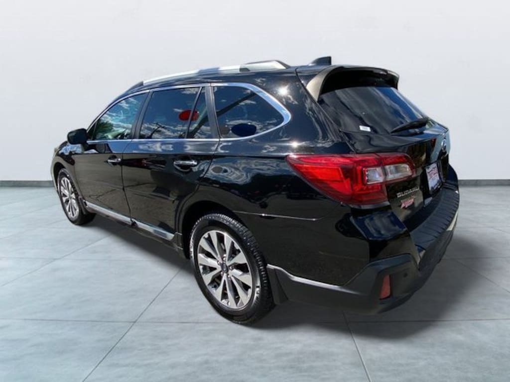 Used 2019 Subaru Outback 2.5i SUV