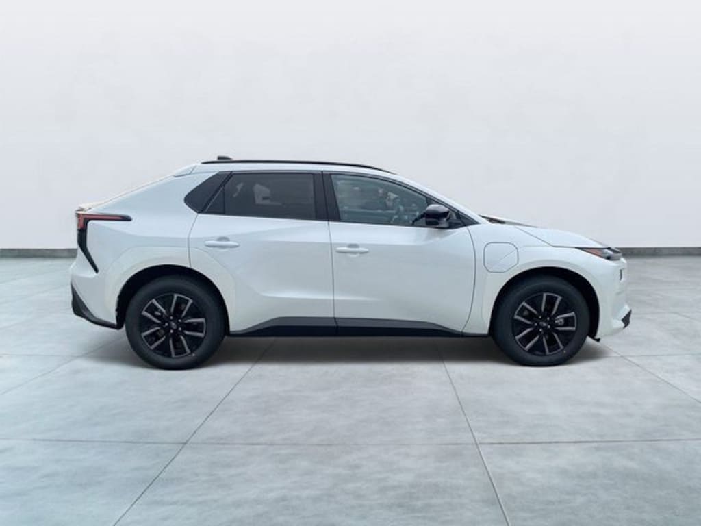New 2026 Subaru Solterra Premium SUV
