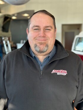 Staff member Joseph Palmer from ID_49e3edfe9c1e