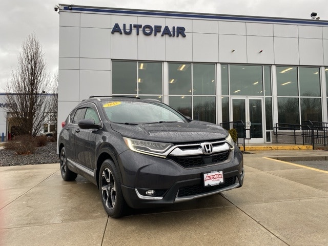 2017 Honda CR-V Touring's photo