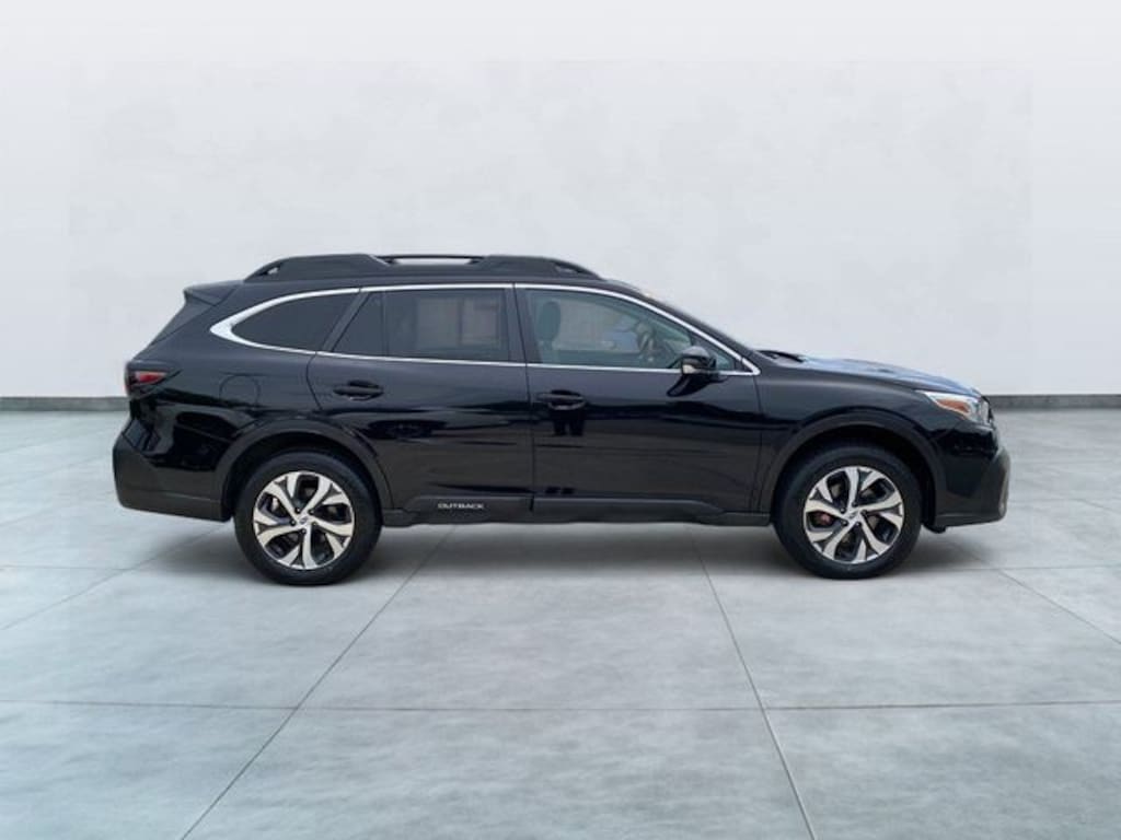 Used 2022 Subaru Outback Limited SUV