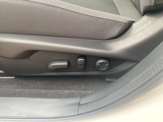 2026 Subaru Crosstrek Premium - Photo 13
