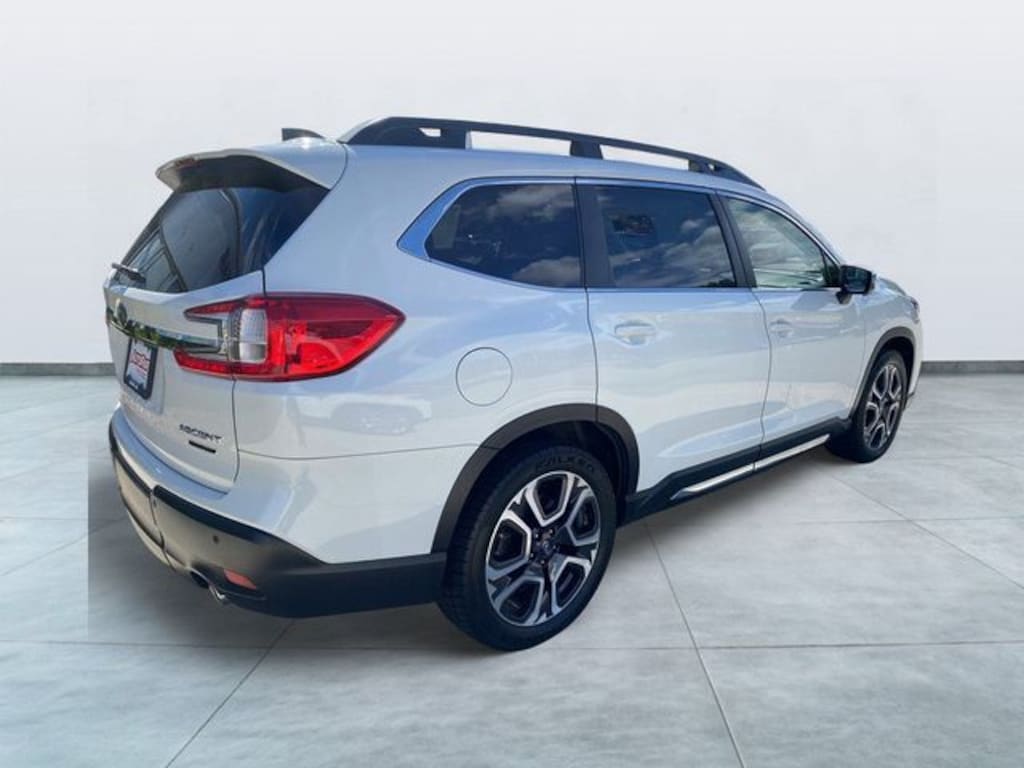 Used 2023 Subaru Ascent Limited SUV
