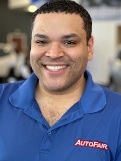 Staff member Chris Castillo from ID_6f6962c7f1d4