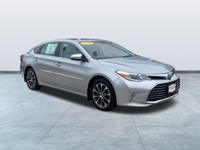 2018 Toyota Avalon XLE Premium's photo