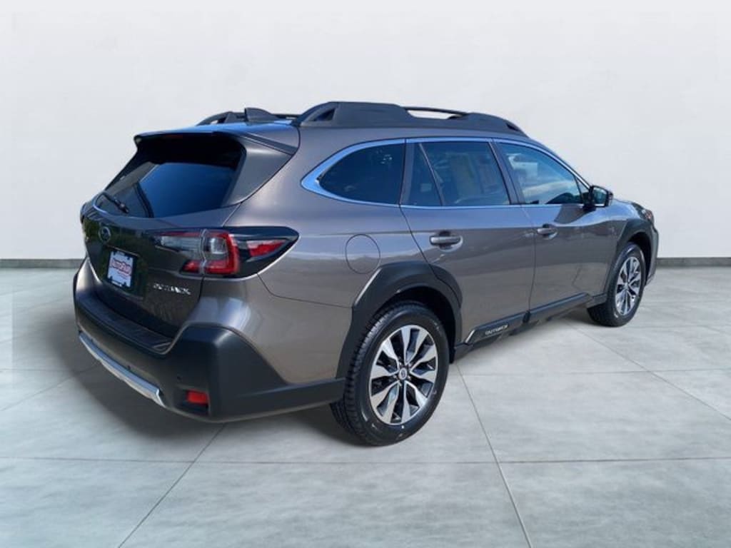 Used 2023 Subaru Outback Limited SUV