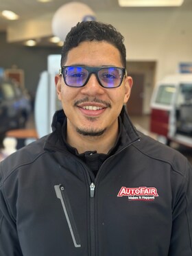 Staff member Rayner Leger from ID_d3c6addfe59c
