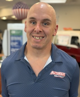 Staff member Alex Griffin from ID_6f6962c7f1d4