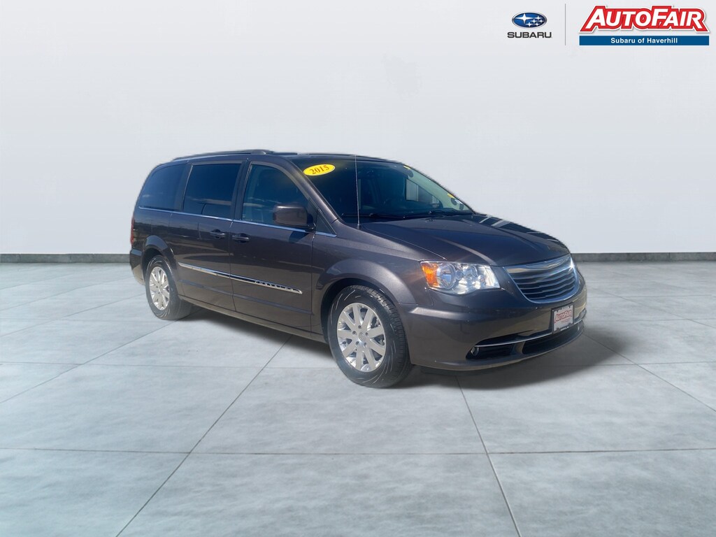Used 2015 Chrysler Town & Country Touring Minivan/Van