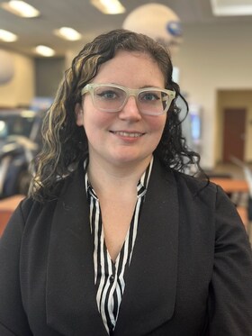 Staff member Amber Paul from ID_d3c6addfe59c