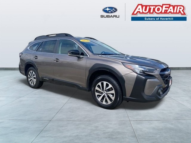 2024 Subaru Outback Premium's photo
