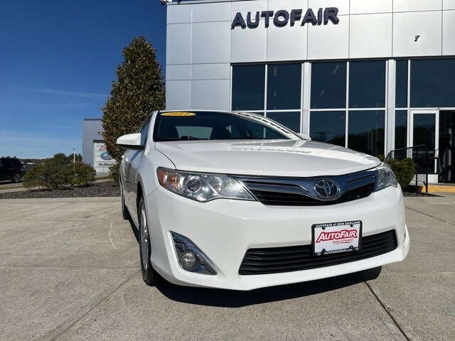 2012 Toyota Camry XLE photo 2