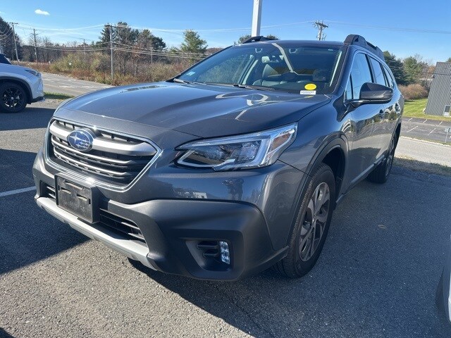 2021 Subaru Outback Limited photo 3