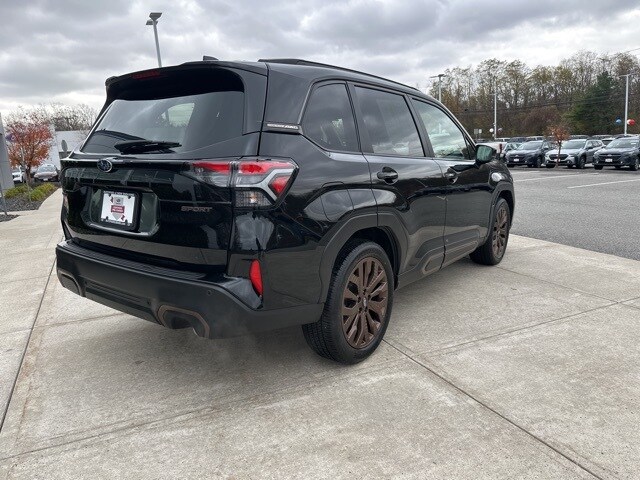 2025 Subaru Forester Sport photo 2