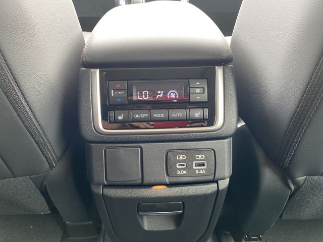 2026 Subaru Ascent Limited Bronze Edition - Photo 17