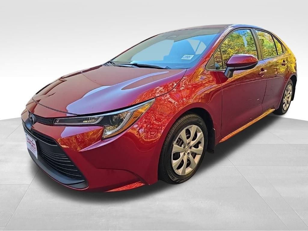 Used 2025 Toyota Corolla LE Sedan