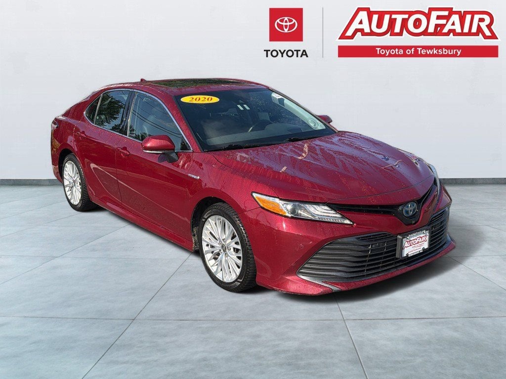 Used 2020 Toyota Camry Hybrid XLE Sedan