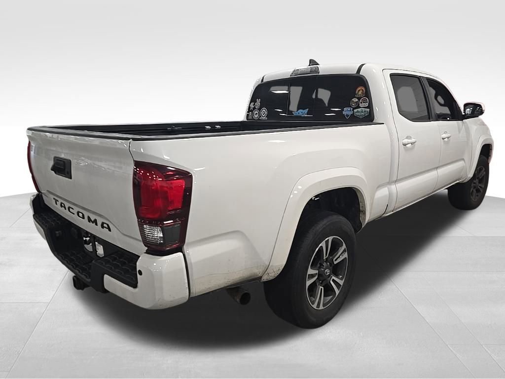 2019 Toyota Tacoma TRD Sport V6 photo 4
