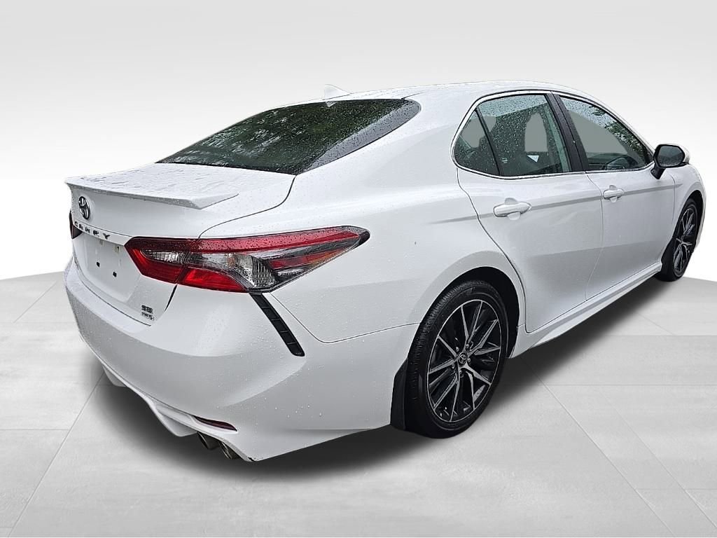 2023 Toyota Camry SE photo 4