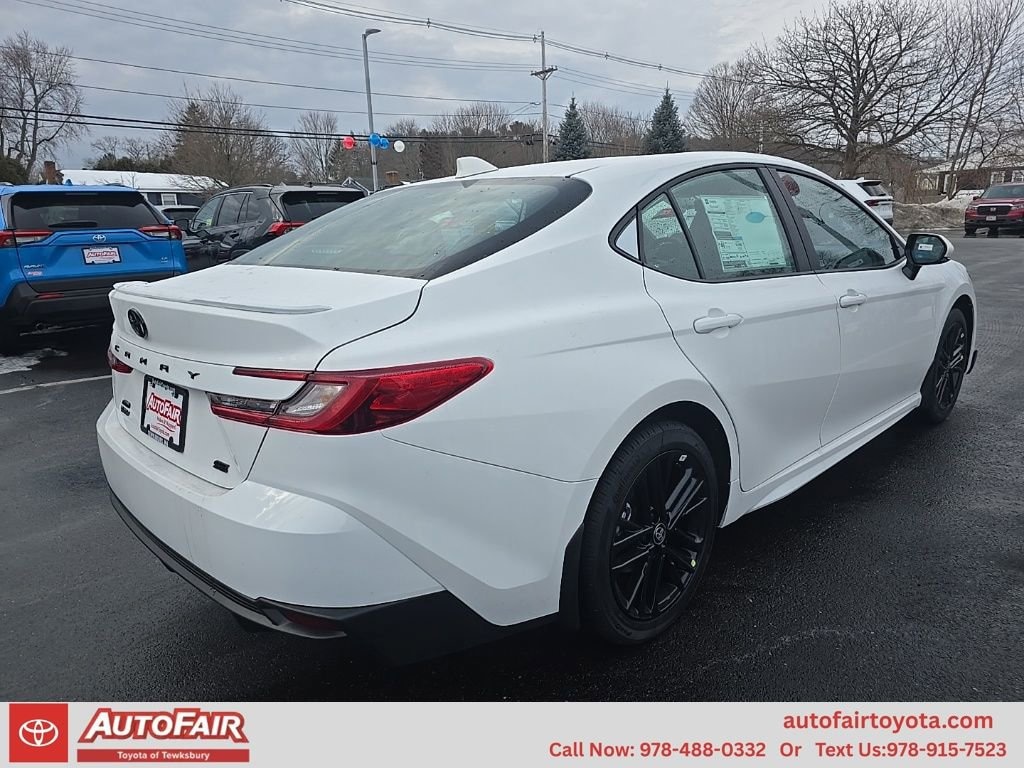 New 2026 Toyota Camry SE Sedan