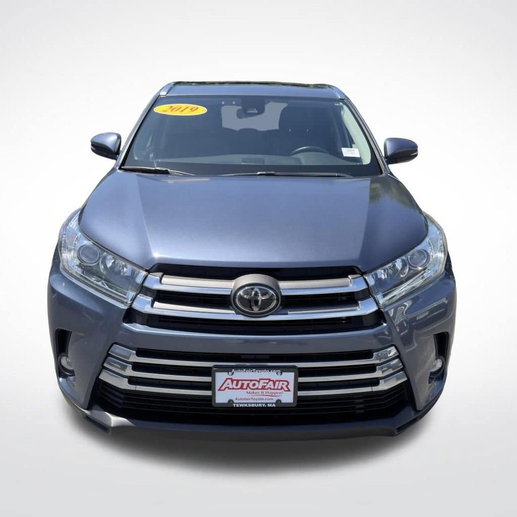 Used 2019 Toyota Highlander Limited V6 SUV