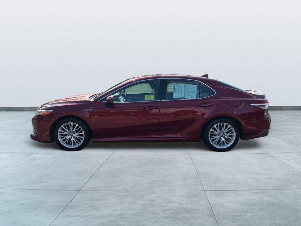 Used 2020 Toyota Camry Hybrid XLE Sedan