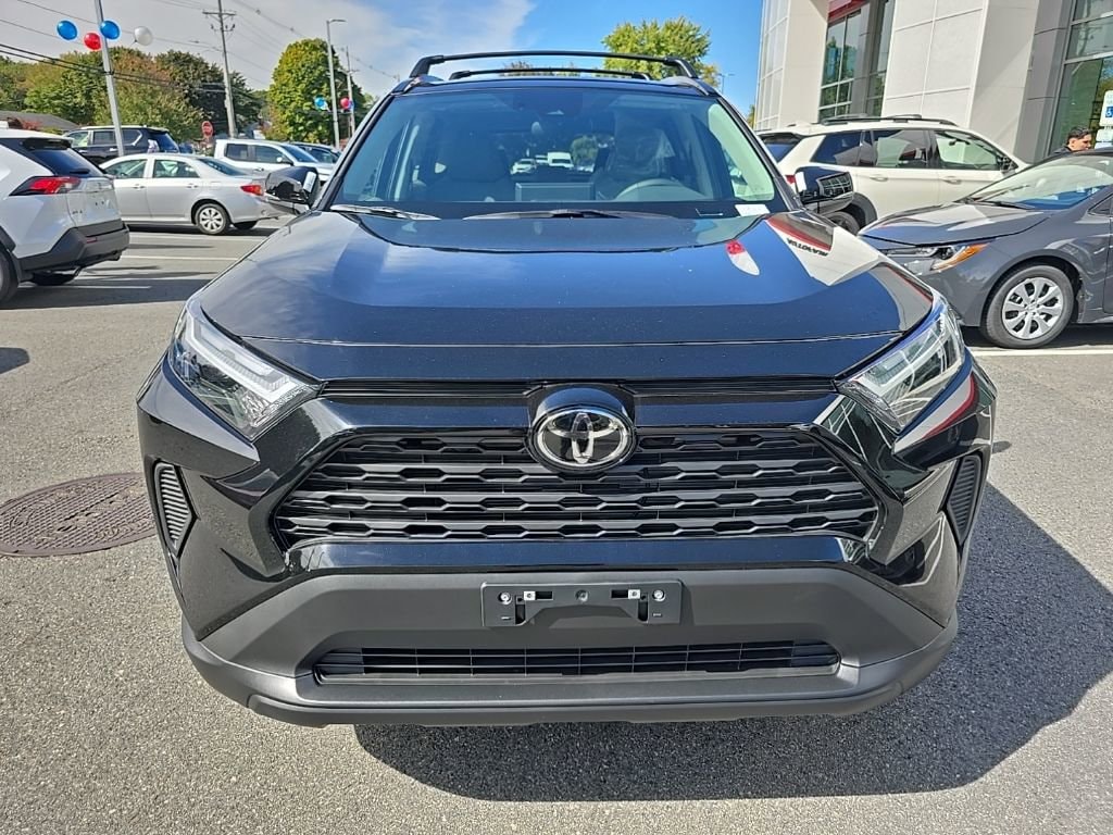 New 2025 Toyota RAV4 XLE SUV