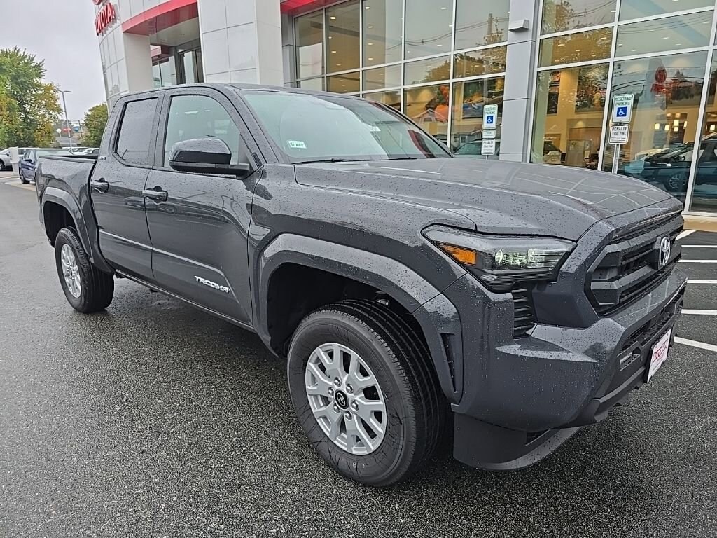 New 2025 Toyota Tacoma SR5 Truck Double Cab