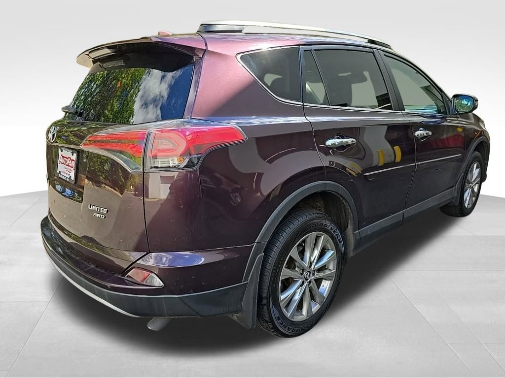 2018 Toyota RAV4 Limited photo 4
