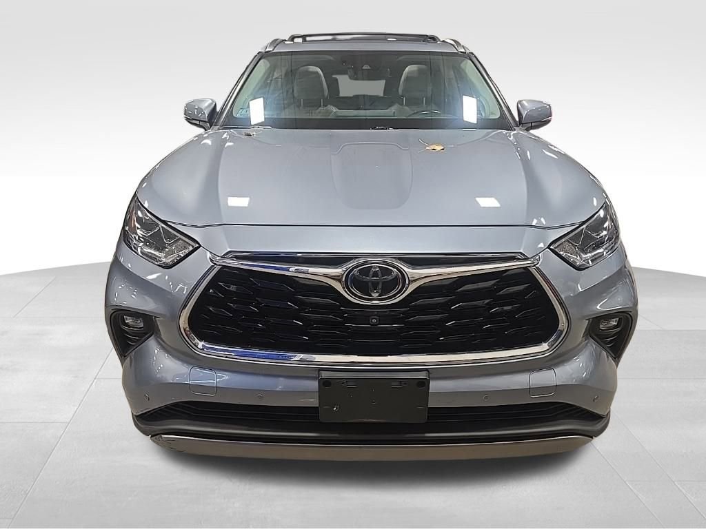 2023 Toyota Highlander Limited Platinum XLE XSE photo 2