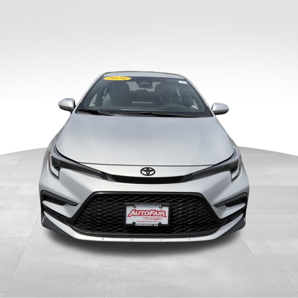Used 2024 Toyota Corolla SE Sedan