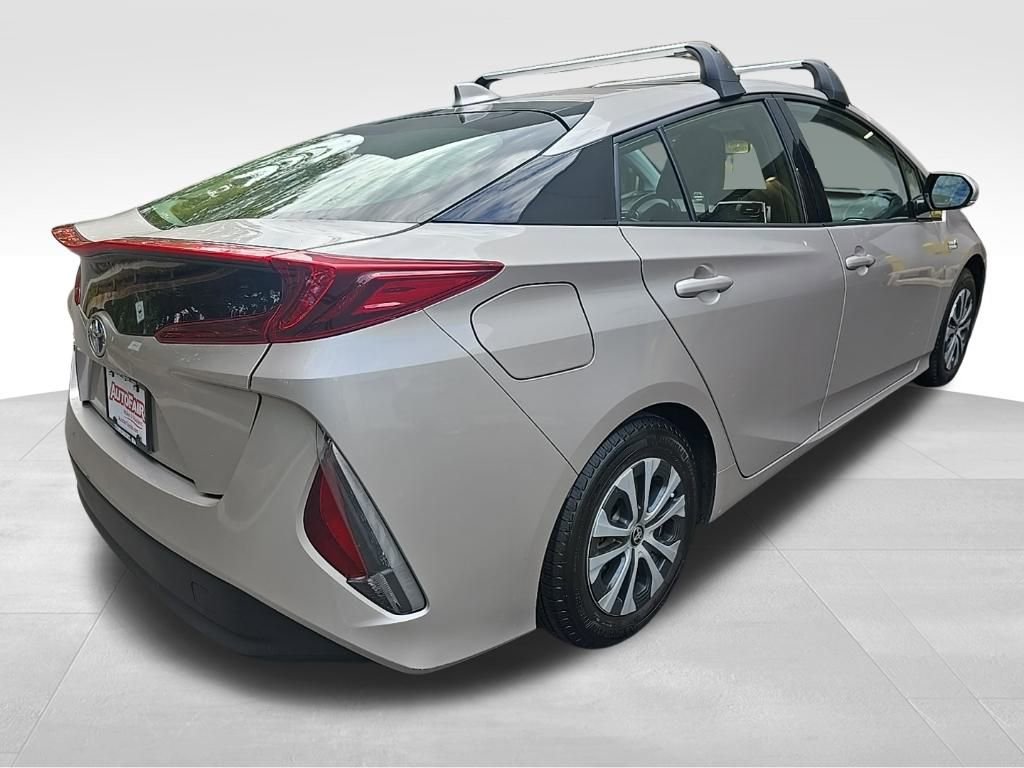 2020 Toyota Prius Prime Limited photo 4