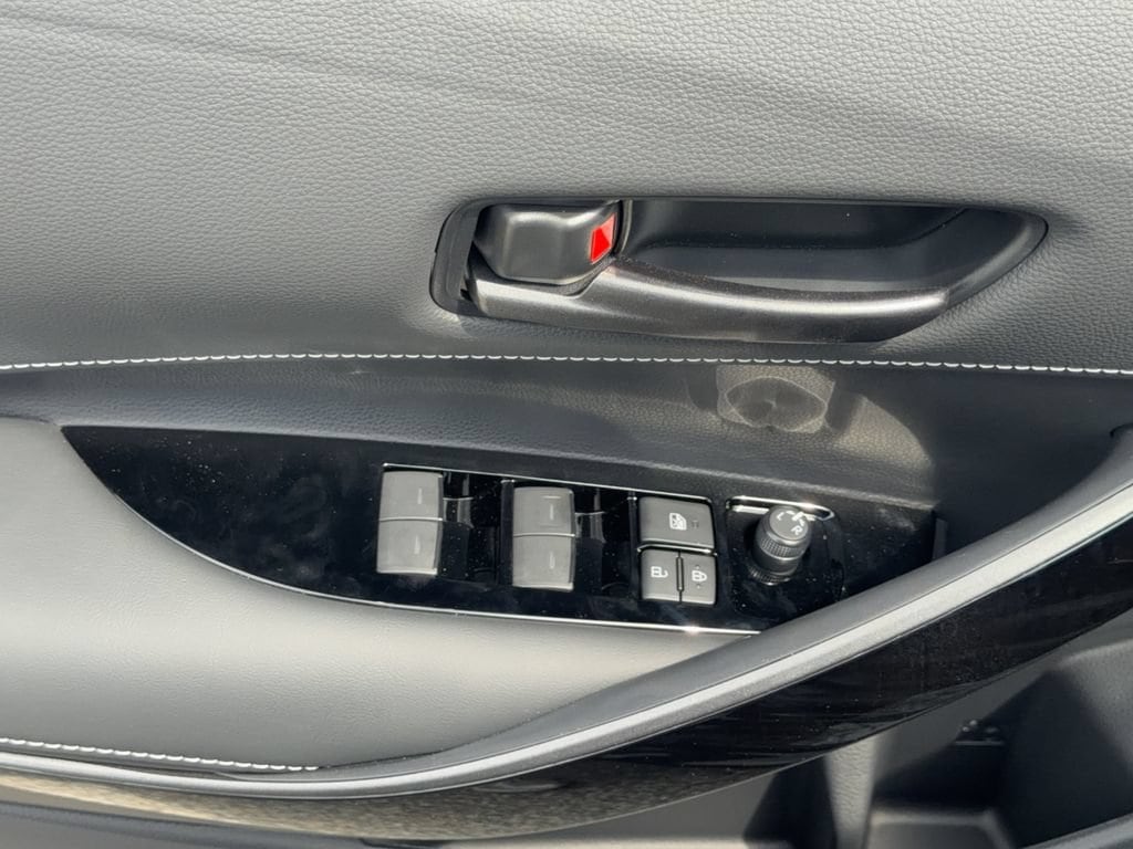 2026 Toyota GR Corolla - Photo 18