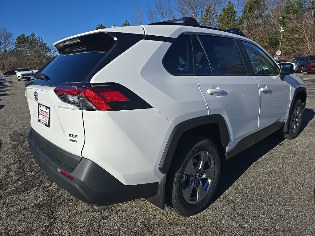 New 2025 Toyota RAV4 XLE SUV
