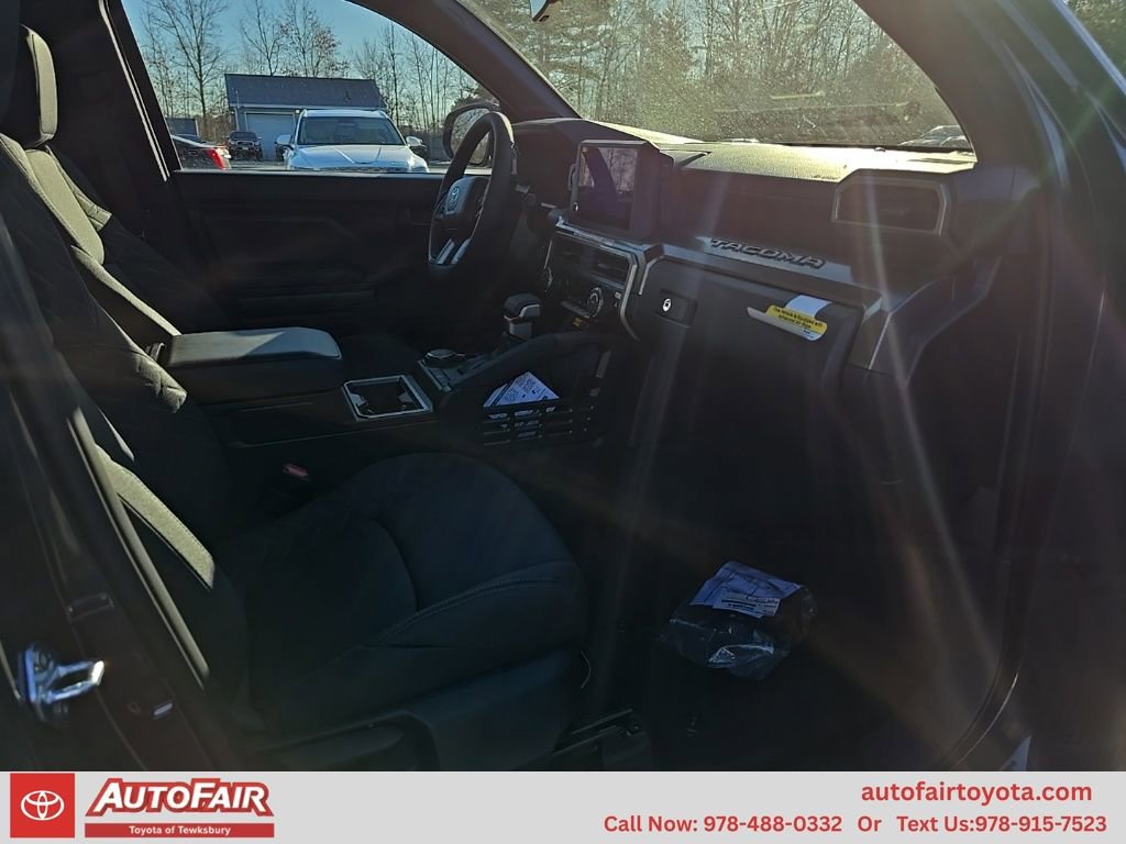 2026 Toyota Tacoma SR5 - Photo 20