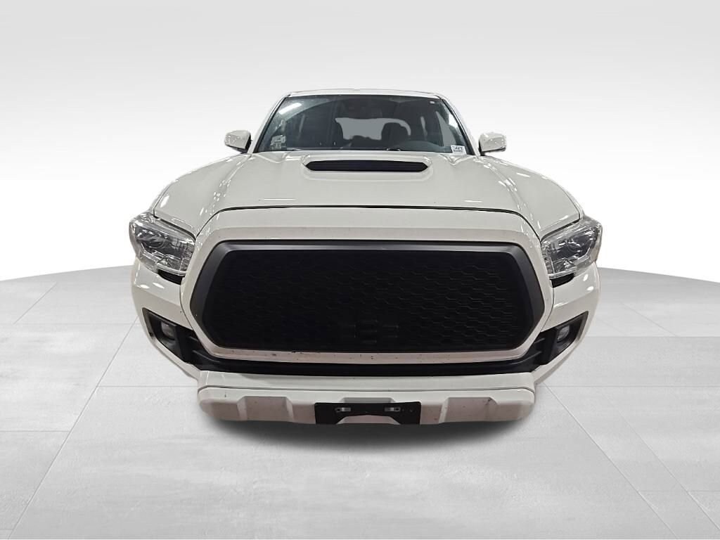 2019 Toyota Tacoma TRD Sport V6 photo 2