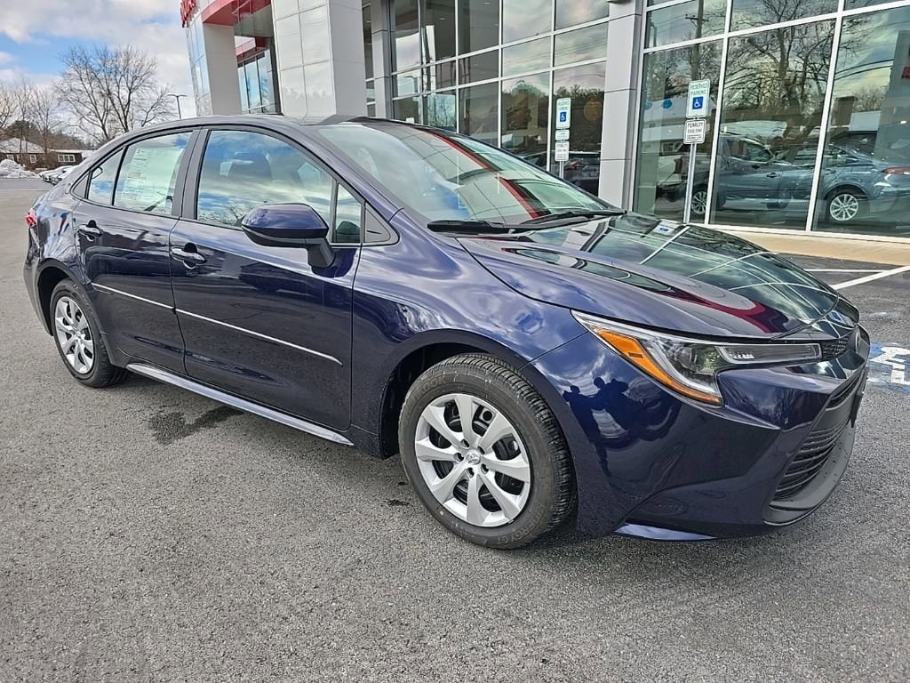 2026 Toyota Corolla LE's photo