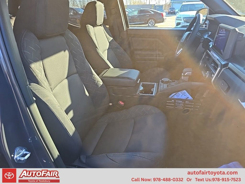 2026 Toyota Tacoma SR5 - Photo 21