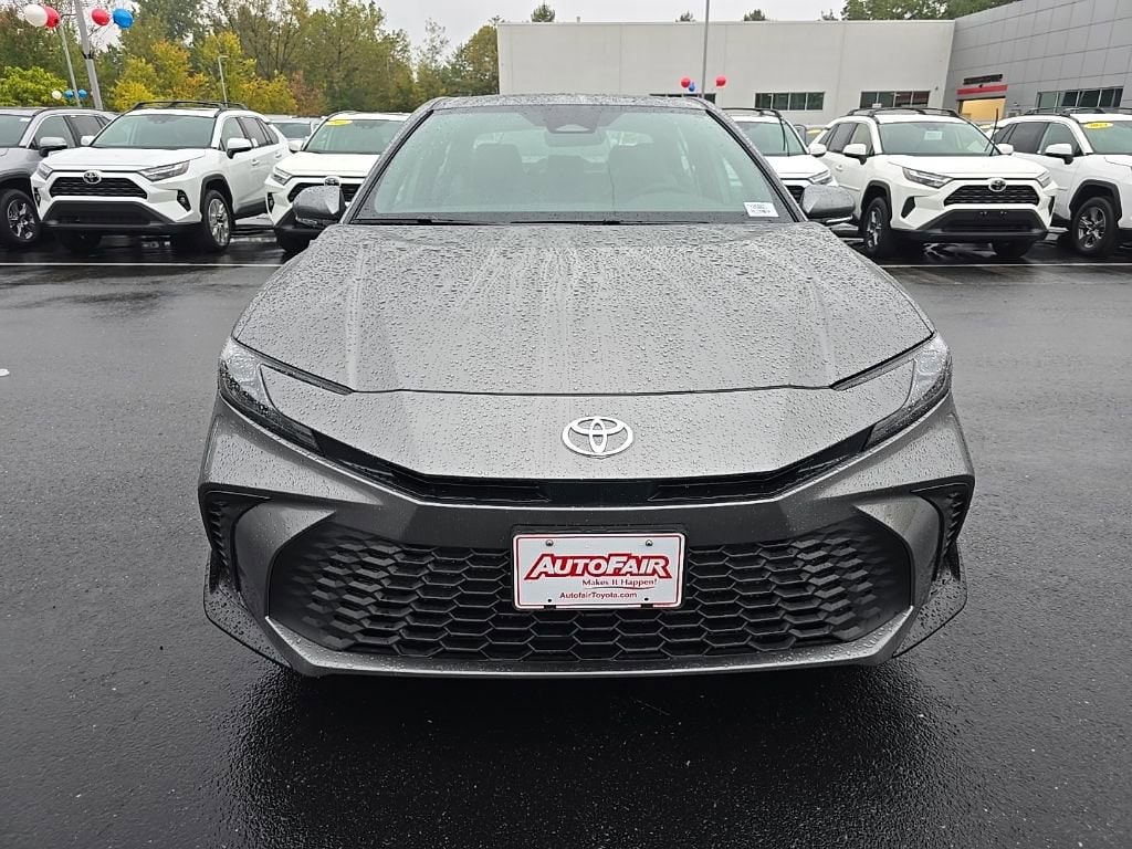 New 2026 Toyota Camry SE Sedan