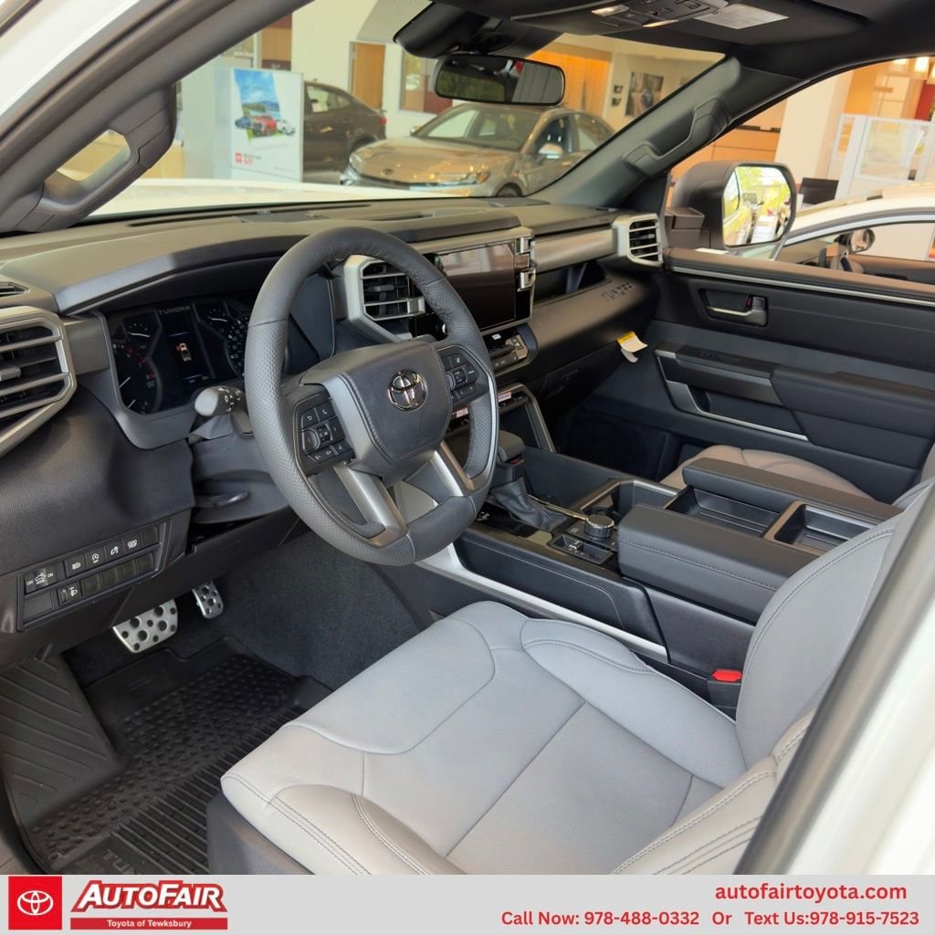 2026 Toyota Tundra SR5 - Photo 9