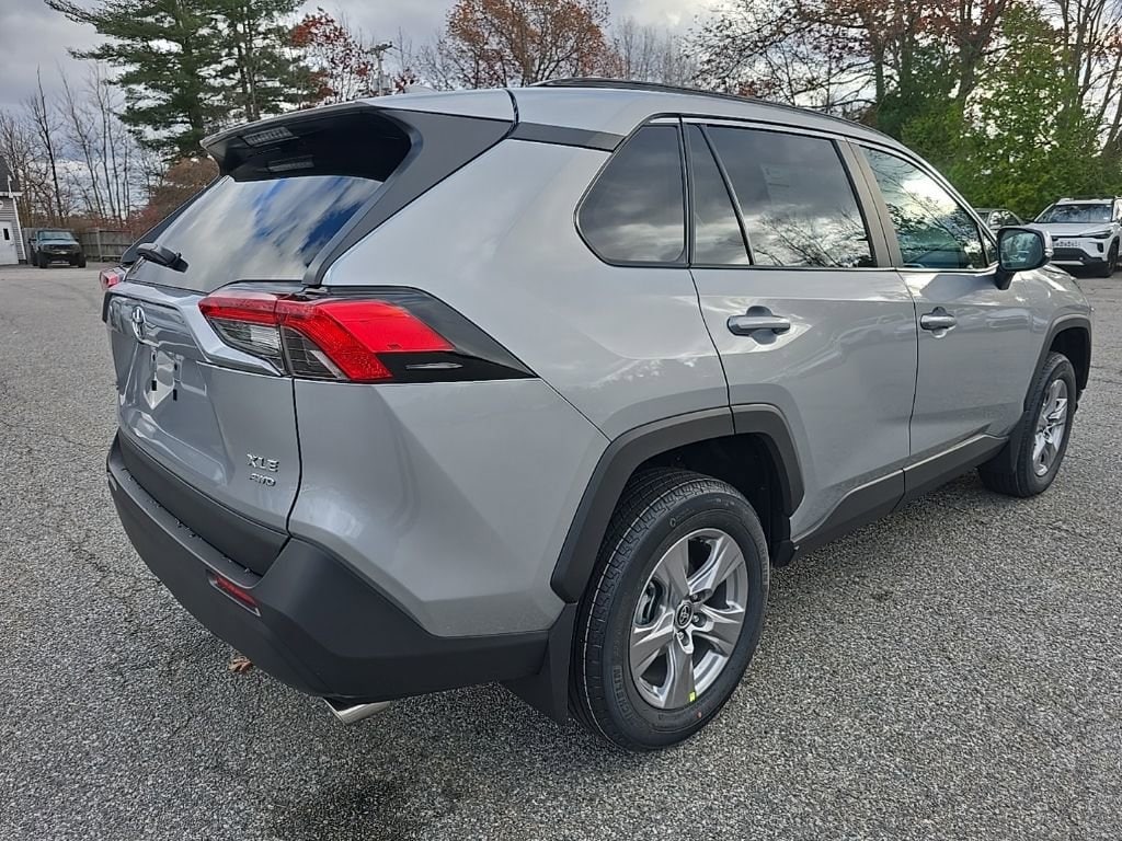 New 2025 Toyota RAV4 XLE SUV