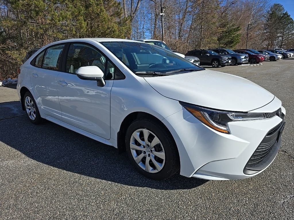 2026 Toyota Corolla LE's photo
