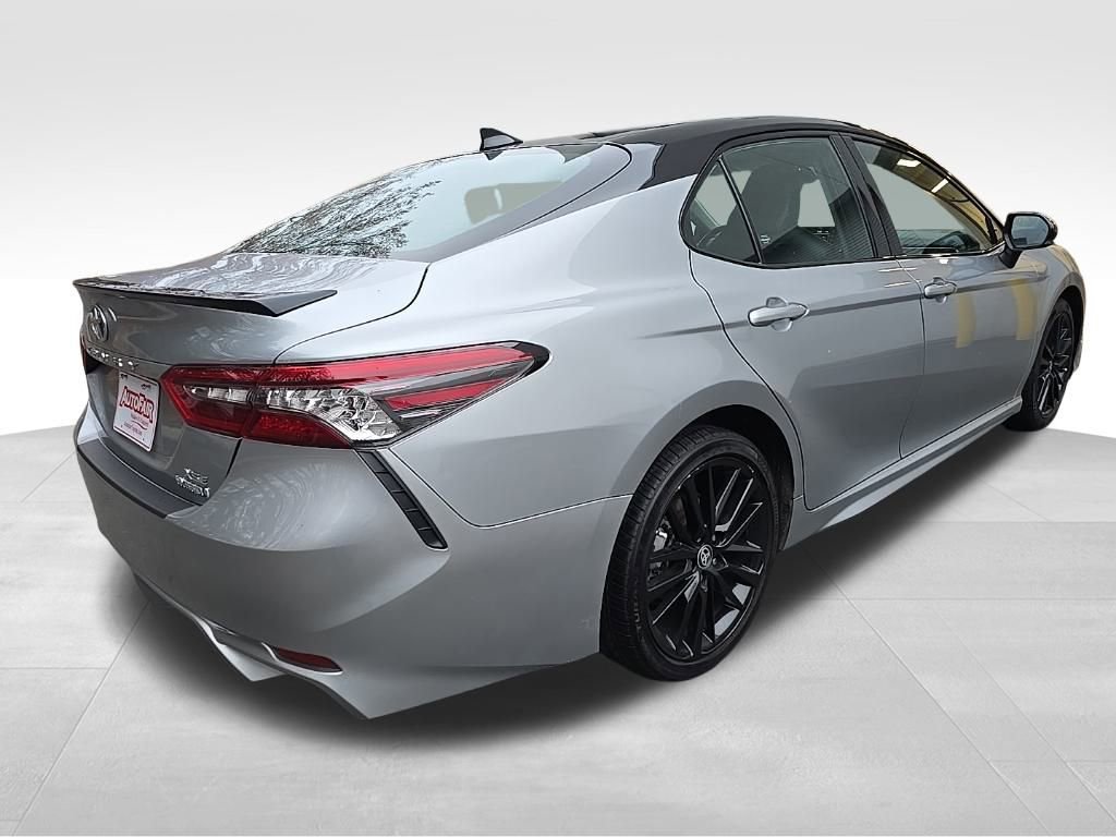 2023 Toyota Camry Hybrid XSE photo 4