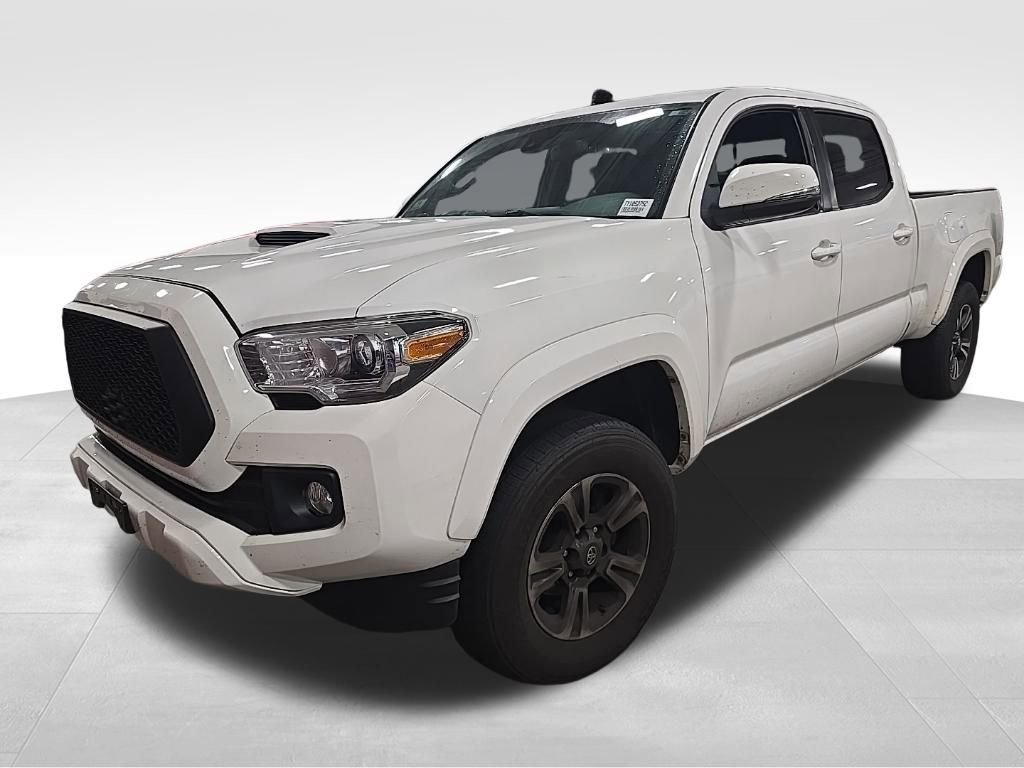 2019 Toyota Tacoma TRD Sport V6 photo 3