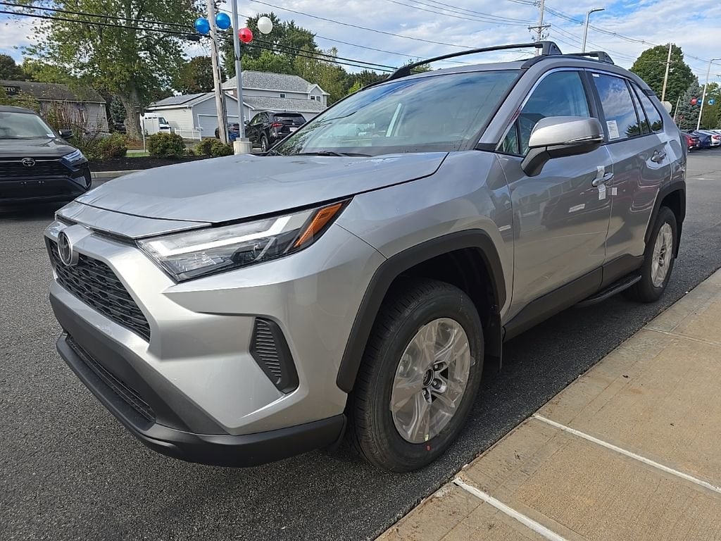 New 2025 Toyota RAV4 XLE SUV
